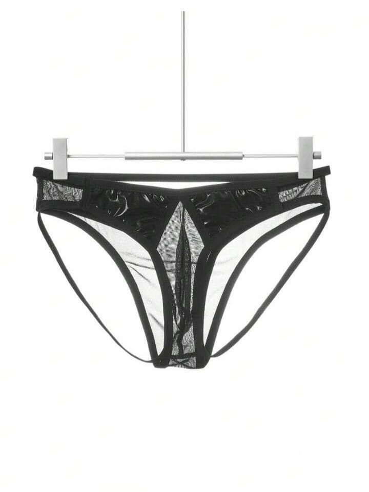 Shadow Mesh Cut-Out Brief